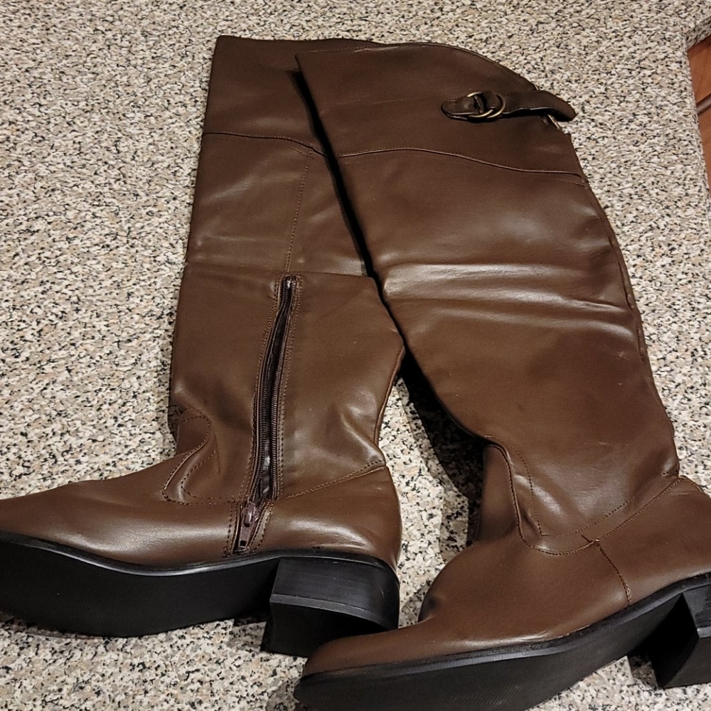 Brown over the knee Boots